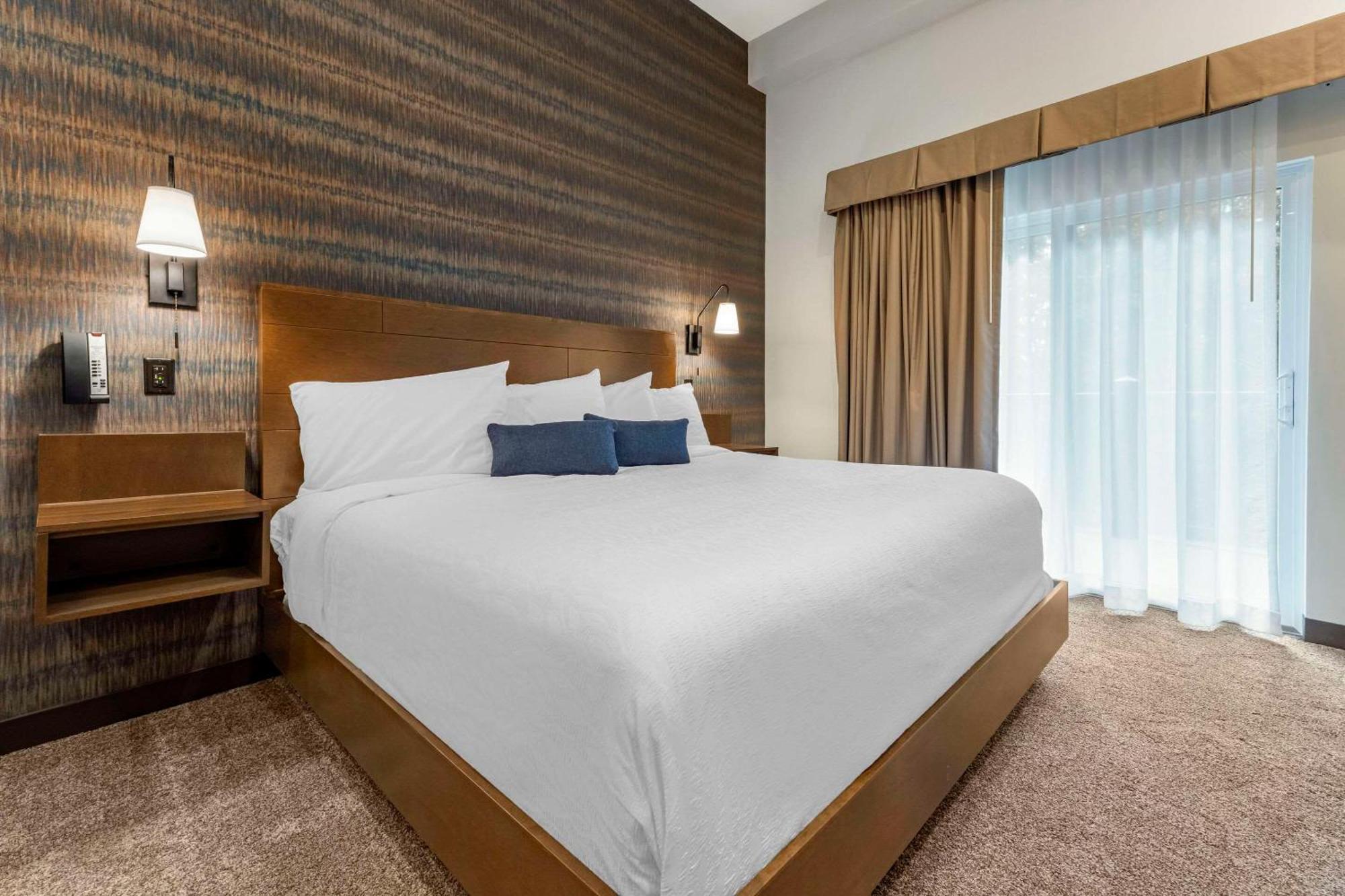 The Cranberry, Ascend Hotel Collection Моргантаун Екстериор снимка