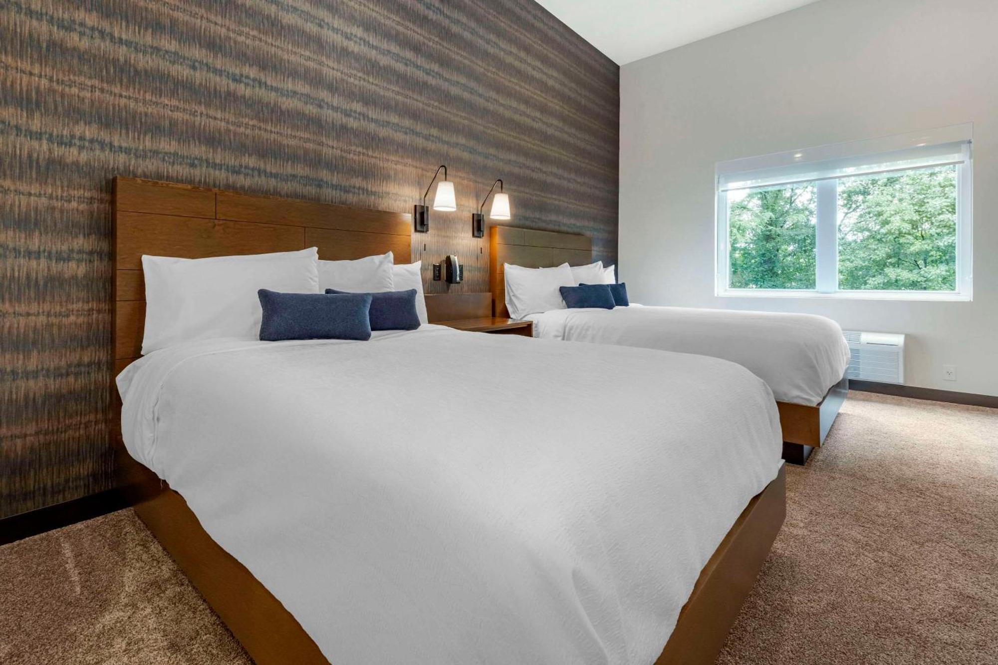 The Cranberry, Ascend Hotel Collection Моргантаун Екстериор снимка